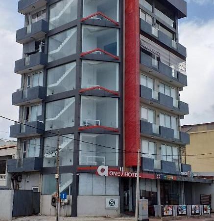 A One Hotel - "The Marine" Kolombo Bagian luar foto