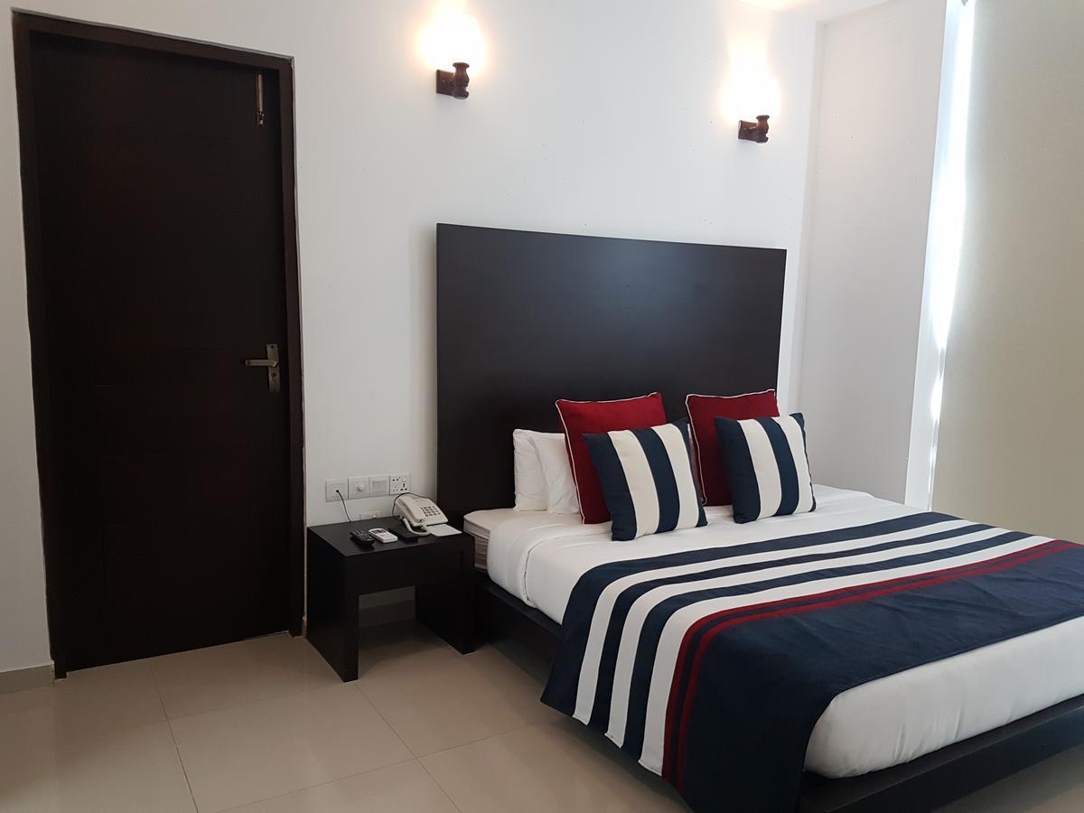 A One Hotel - "The Marine" Kolombo Bagian luar foto